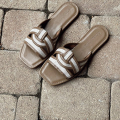 Solar Coast Flat Sandals - Coralina