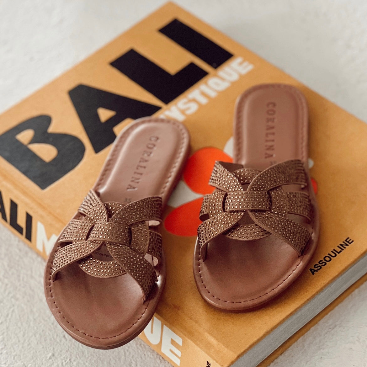 Sandy And Salty Flat Sandals - Coralina