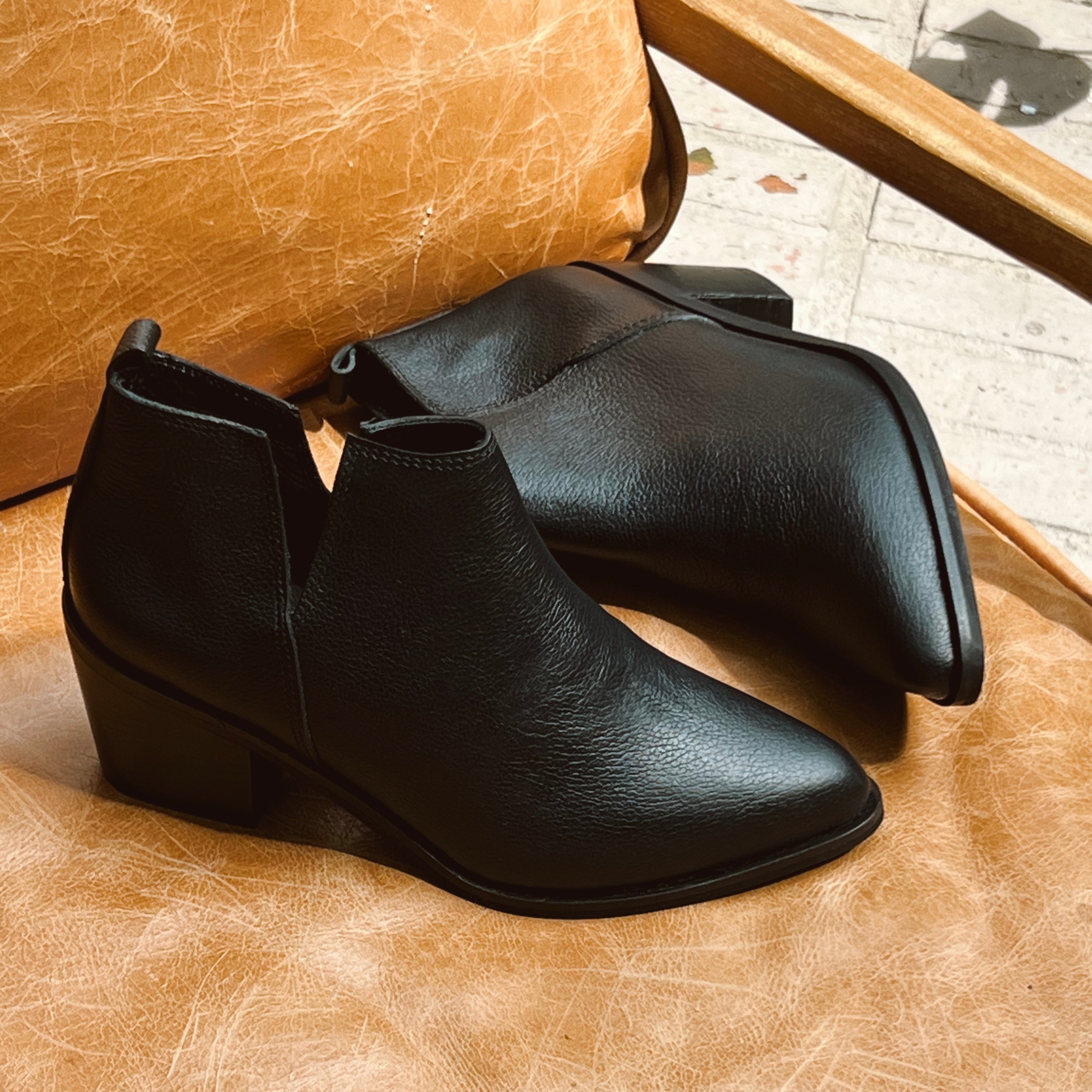 Mistycal Ankle Boots - Coralina