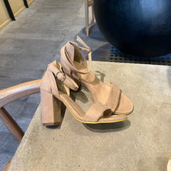 Bali Heeled Sandals altura siete y medio - Coralina