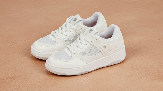 ¿Dónde comprar tenis blancos para mujer en Medellín?