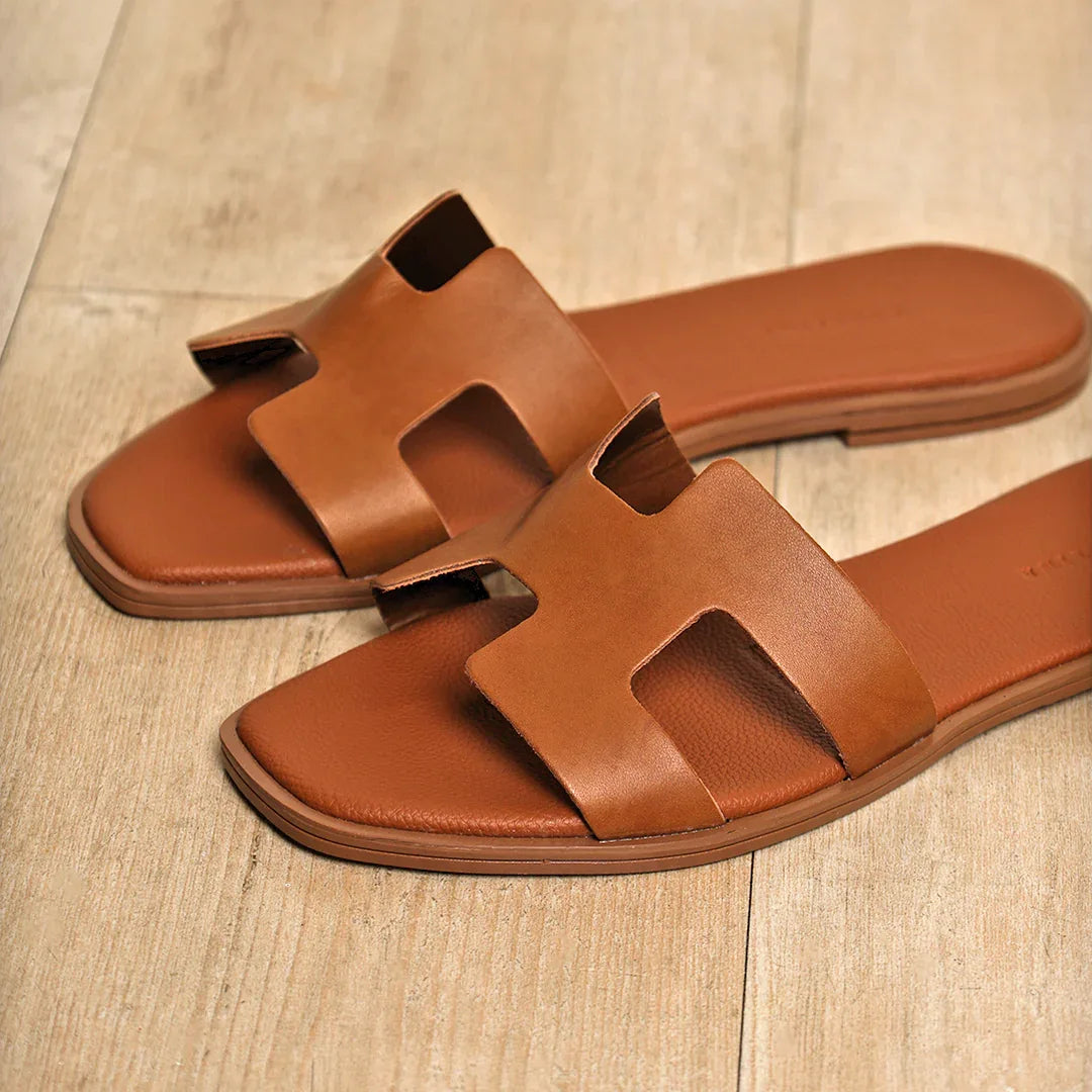 Stay Sunny Flat Sandals - Coralina 