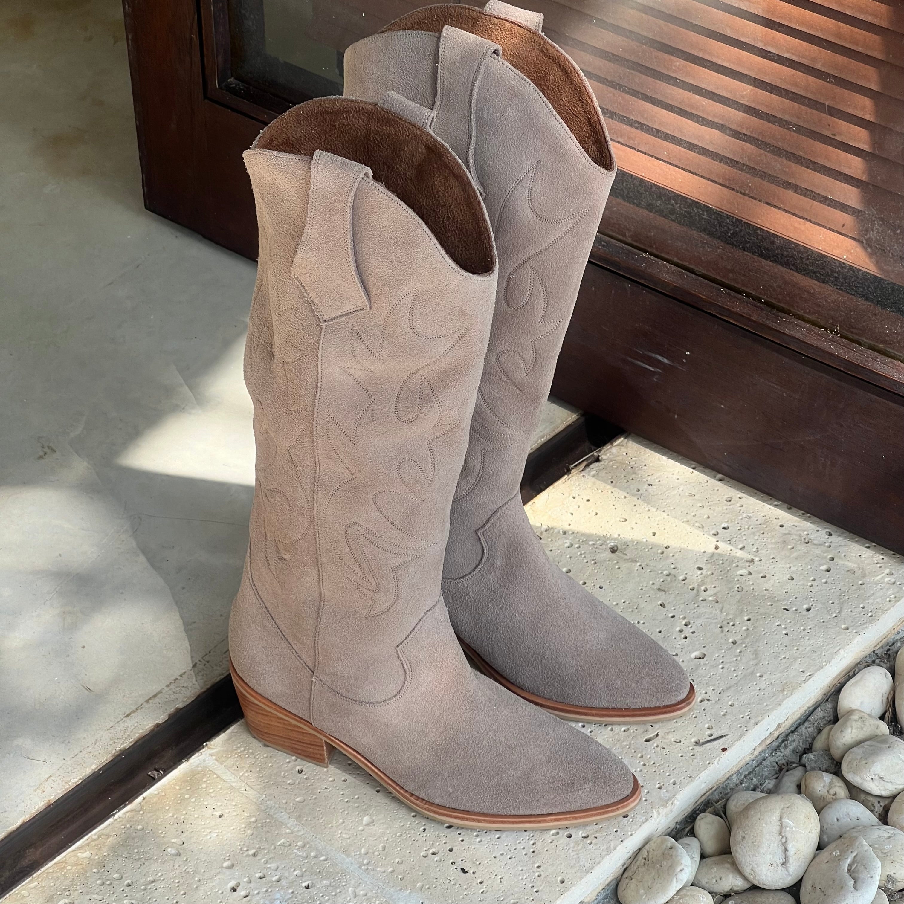 Woodstock Western Boots