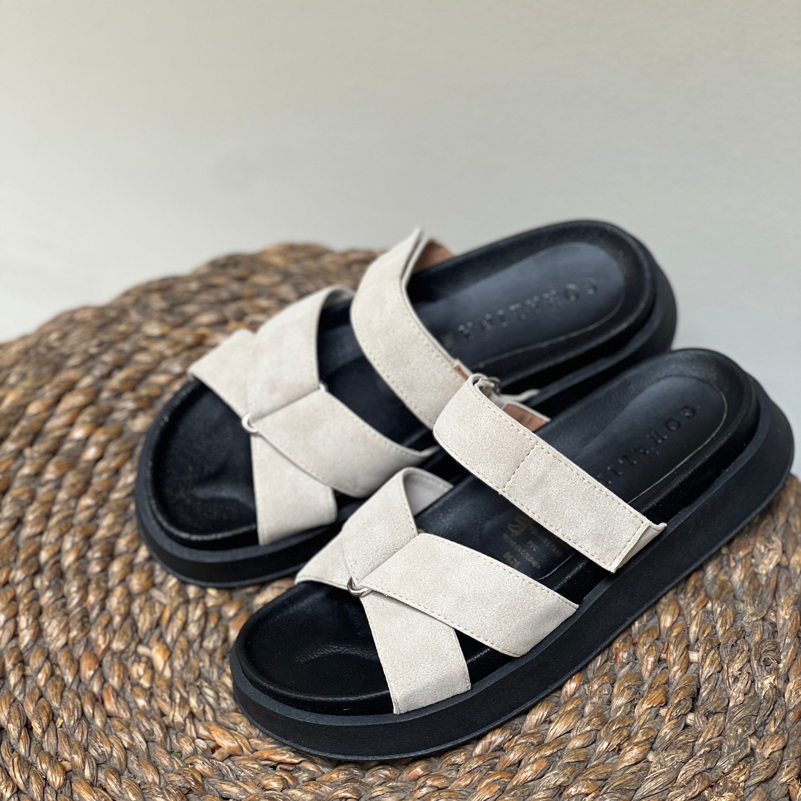 Sorrento Amalfi canoa Flat Sandals - Coralina 