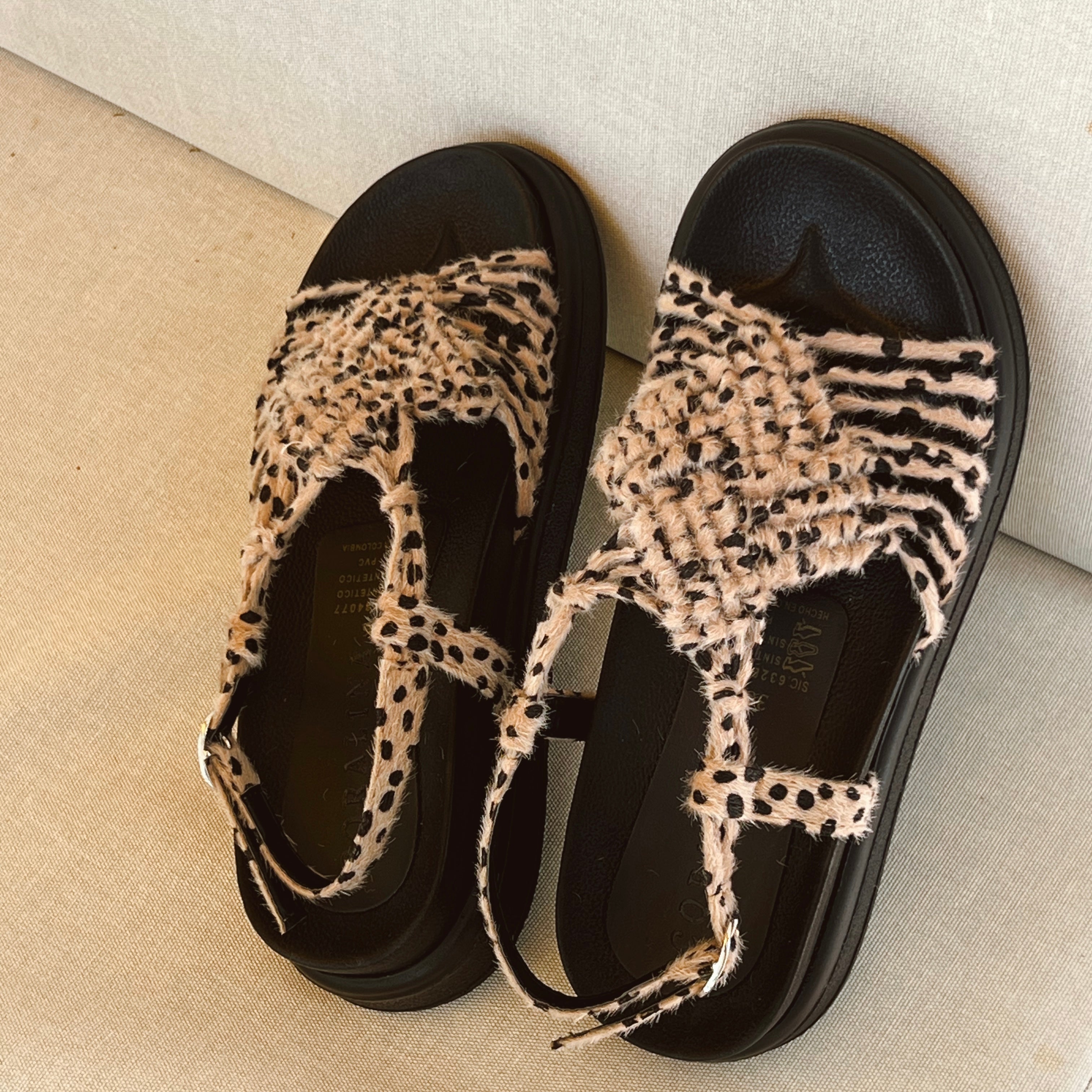 Beach  Please flatform Sandals