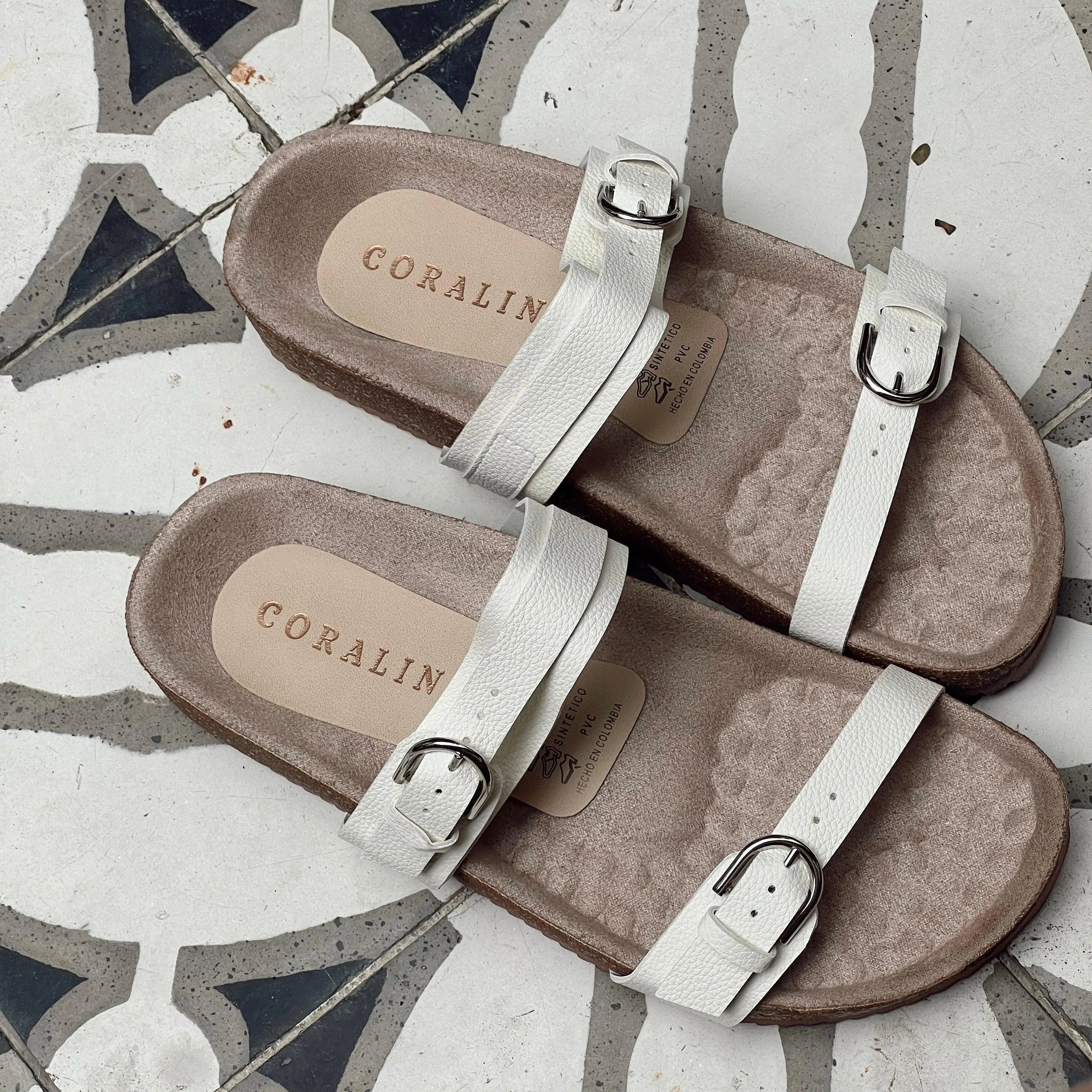Byron Bay Canoa Sandals - Coralina 