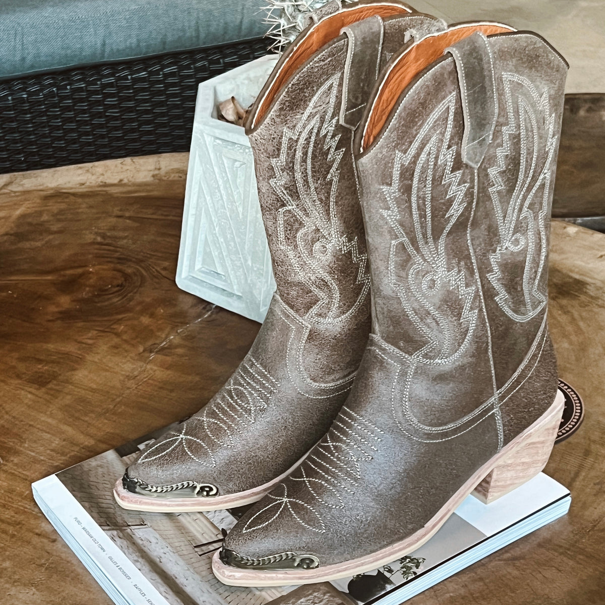 Bohemian Spirit  Western Boots - Coralina 