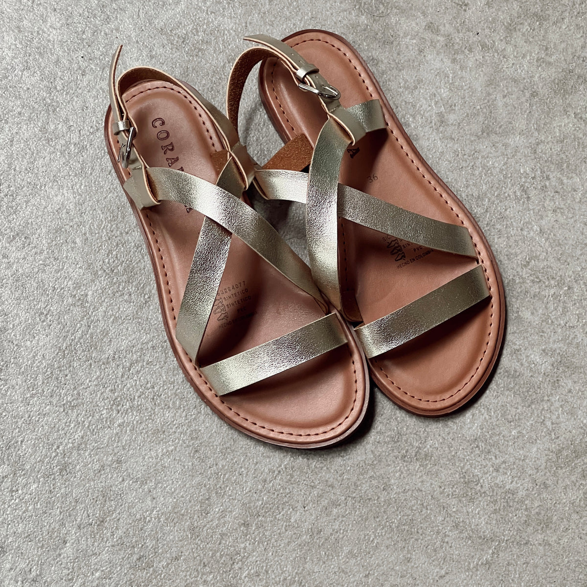 Golden Hour Flat Sandals - Coralina 