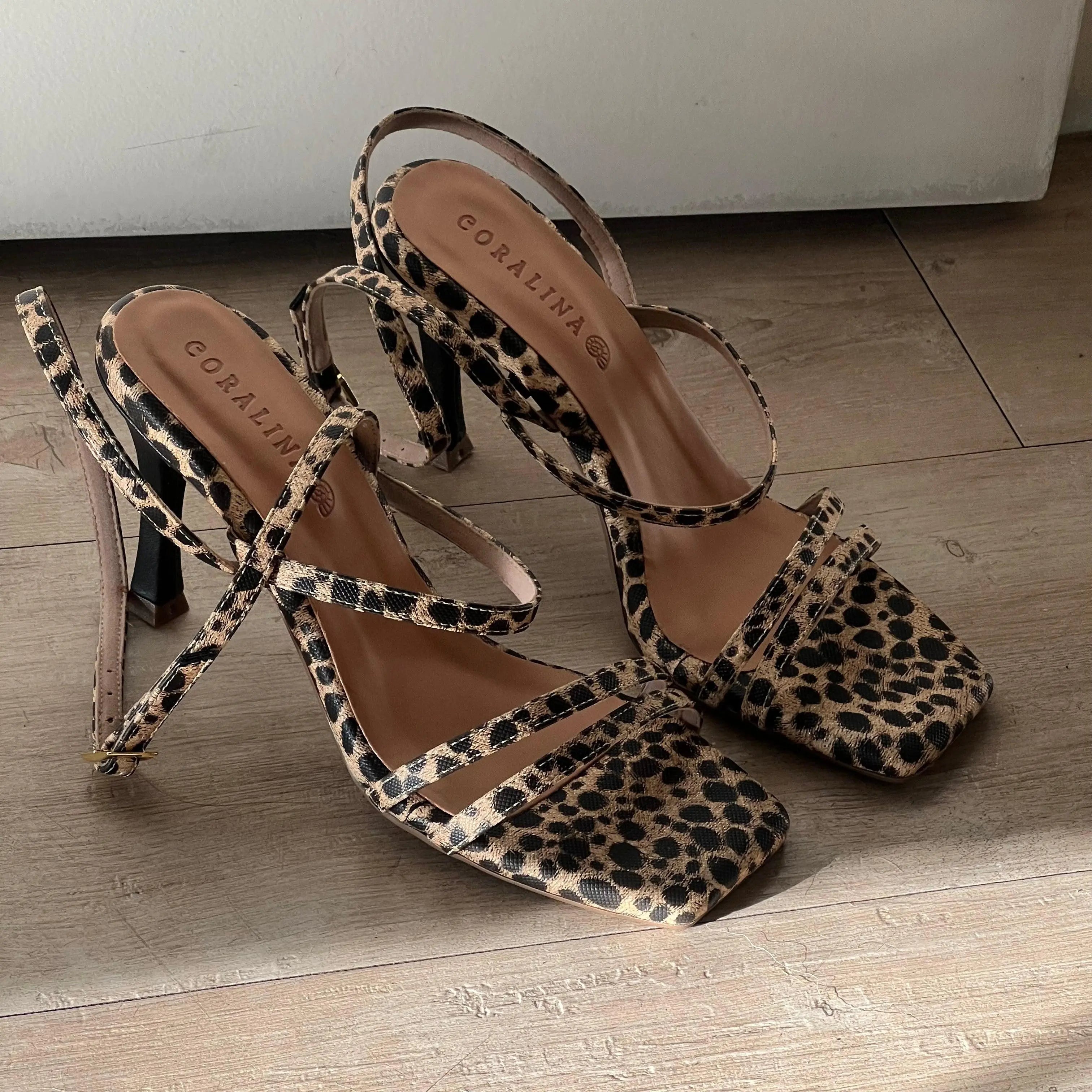 Punta Palma  Heeled Sandals - Coralina 