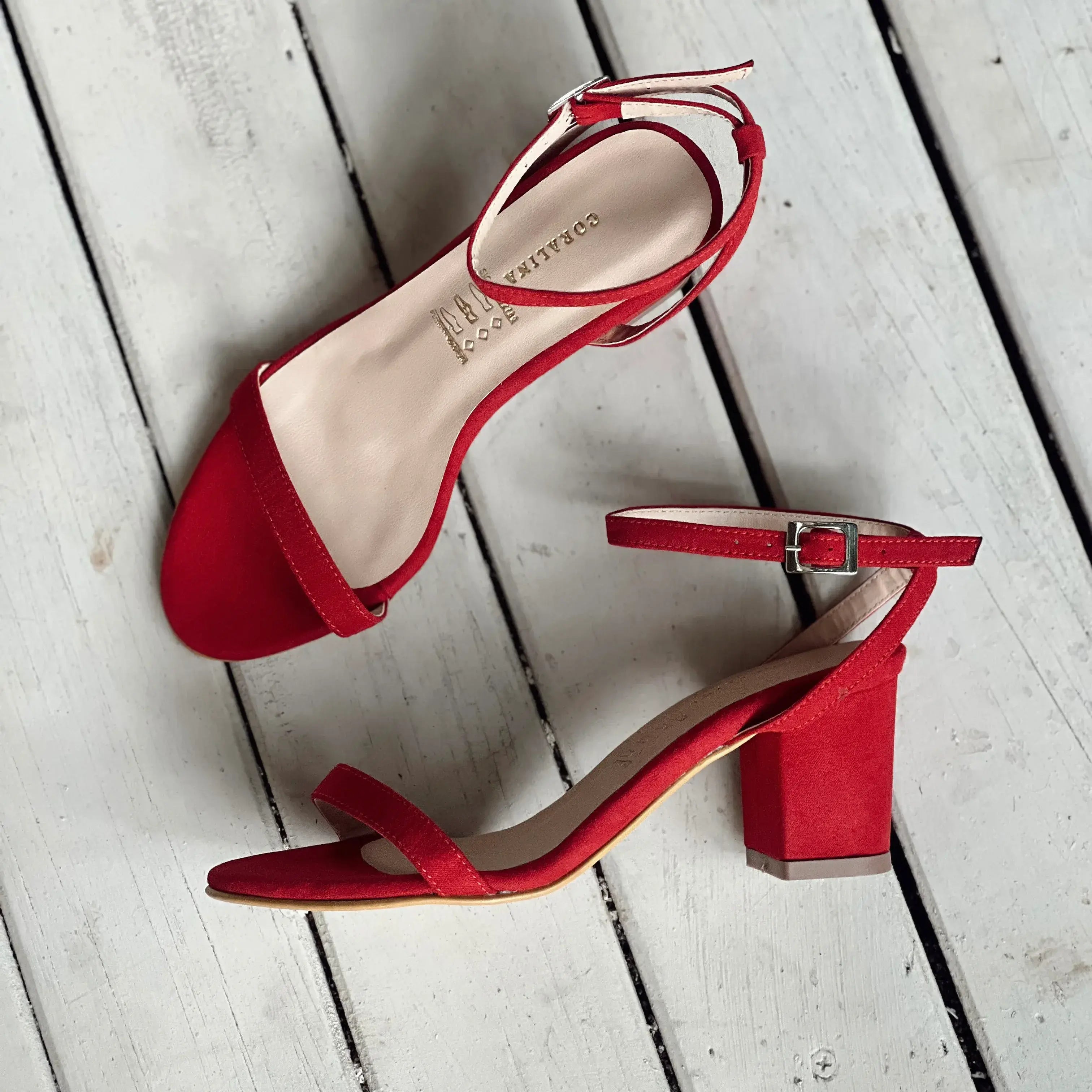 Bright mornings  Heeled Sandals tacón cinco y medio - Coralina 