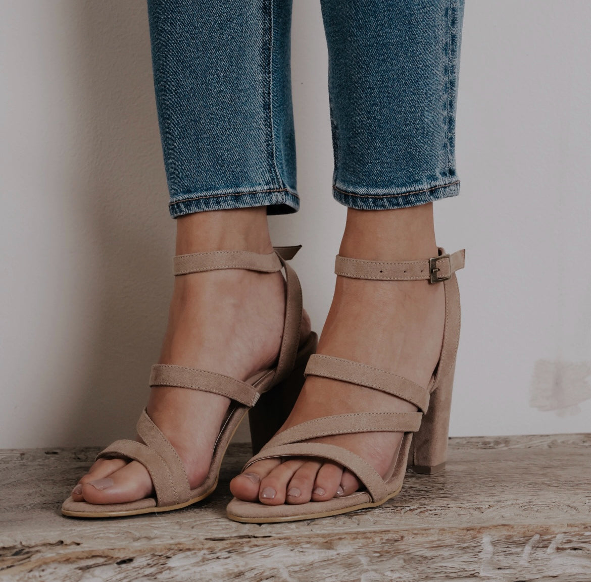 Sand and Sun Heeled Sandals - Coralina 