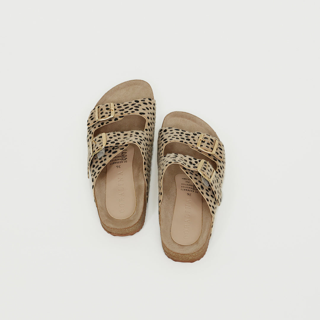 Luna Rosada Flat Sandals - Coralina 