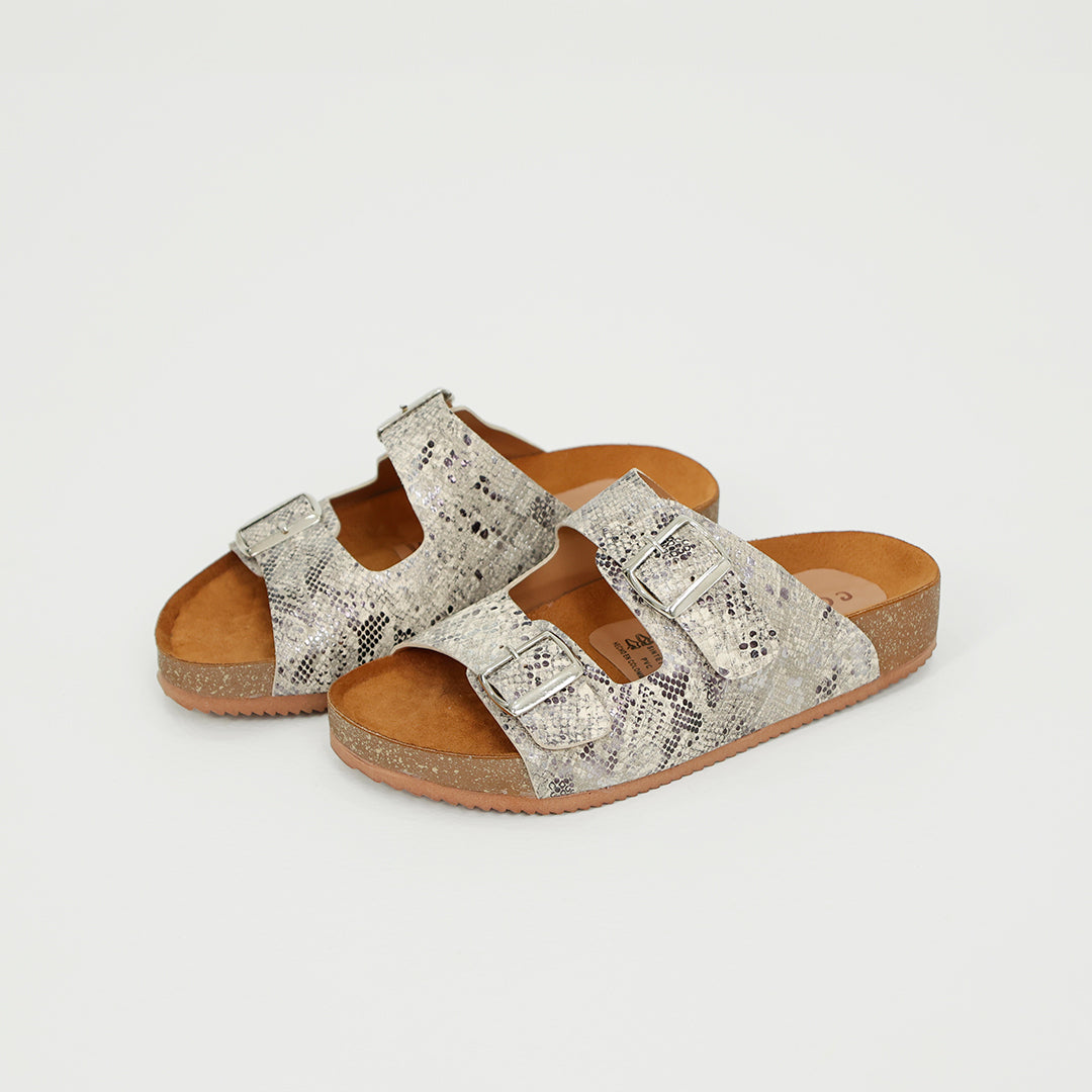 Luna Rosada Flat Sandals - Coralina 