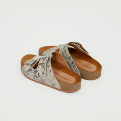 Luna Rosada Flat Sandals - Coralina 